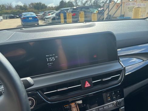 Used 2025 Kia Seltos S image 21