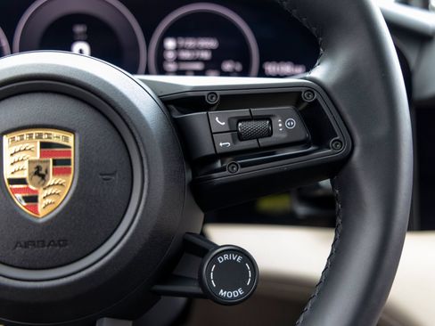 Certified 2025 Porsche Taycan AWD/4WD image 30