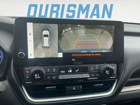 Used 2024 Toyota Grand Highlander Limited image 20