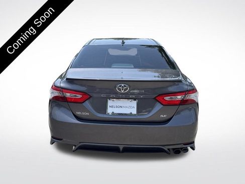Used 2020 Toyota Camry SE FWD image 6