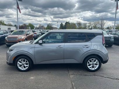 Used 2023 Kia Soul LX w/ Option Group 015