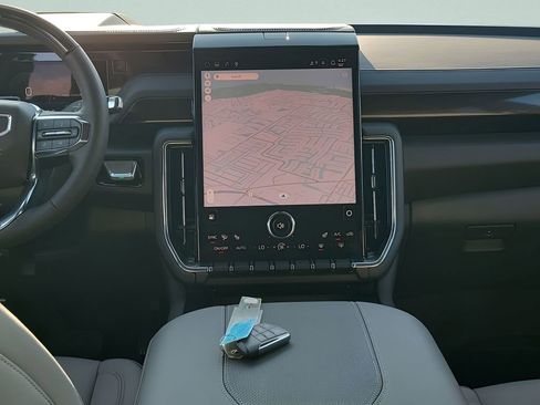 New 2026 GMC Yukon XL Elevation image 28