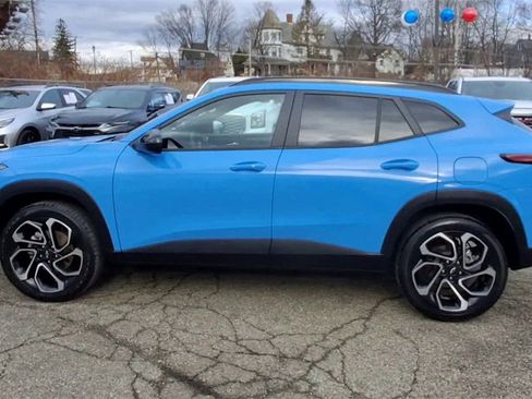 Certified 2024 Chevrolet Trax RS w/ Driver Confidence Package image 5