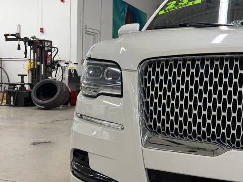 Used 2023 Lincoln Navigator Reserve AWD/4WD image 25