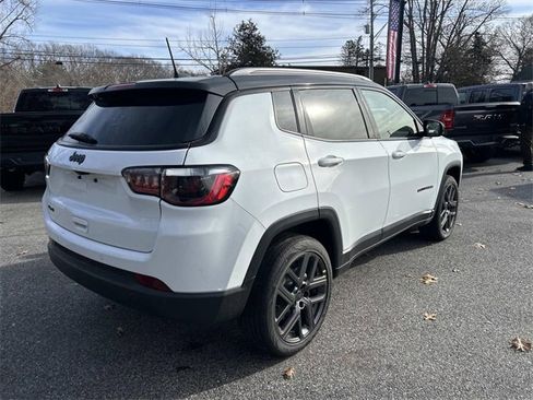 New 2026 Jeep Compass Limited image 3