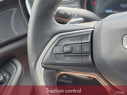 Used 2023 Jeep Grand Cherokee L Laredo w/ Luxury Tech Group I AWD/4WD image 19