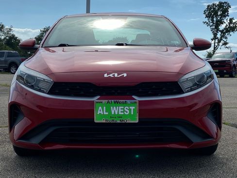 Used 2022 Kia Forte LXS FWD image 8