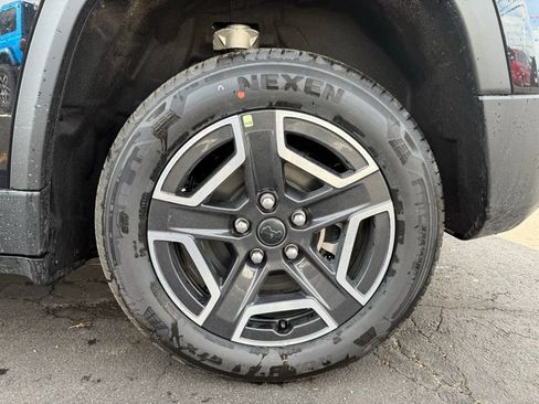 New 2026 Jeep Cherokee Laredo AWD/4WD image 31
