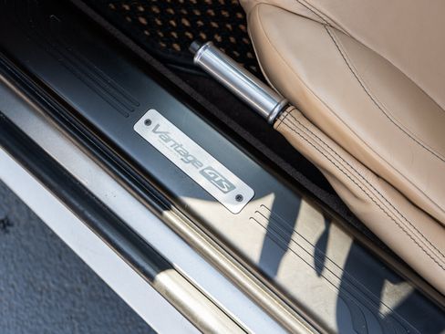 Used 2016 Aston Martin V8 Vantage S RWD image 29