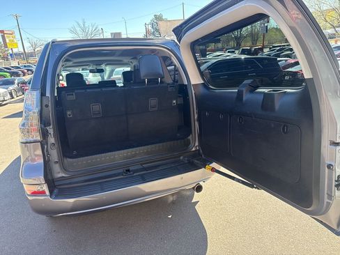 Used 2016 Lexus GX 460 w/ Navigation Package AWD/4WD image 22