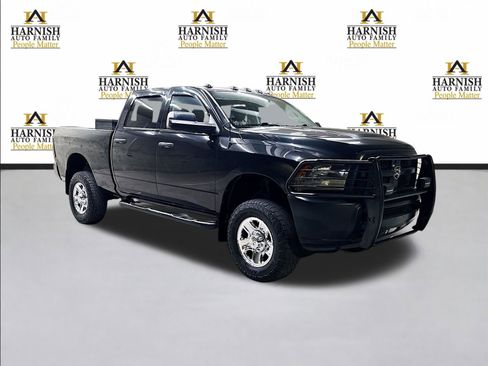 Used 2017 RAM 2500 Tradesman w/ Chrome Appearance Group AWD/4WD image 3