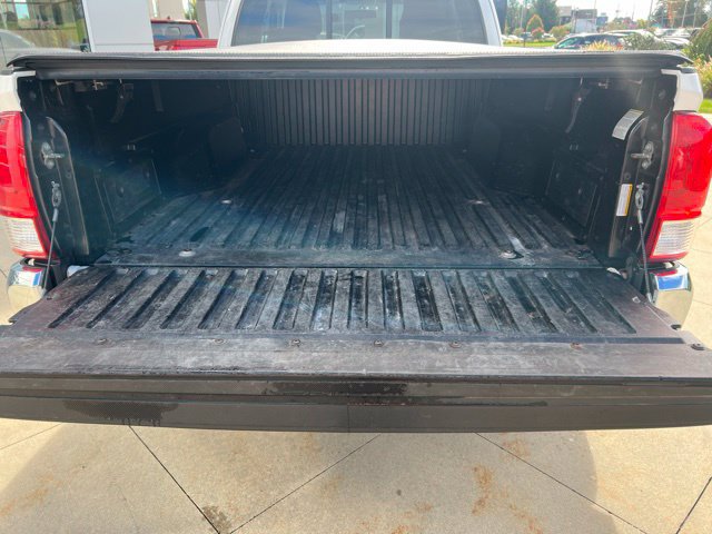 Used 2016 Toyota Tacoma SR5 AWD/4WD image 27
