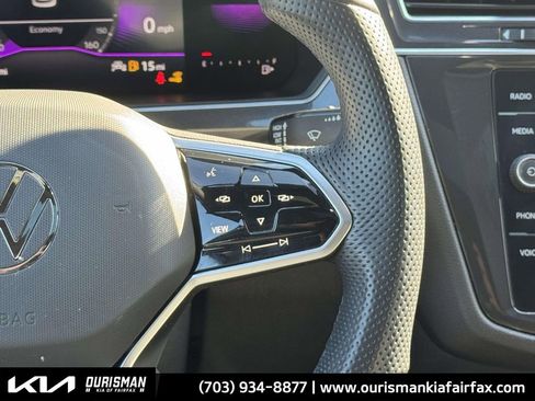 Used 2022 Volkswagen Tiguan SE R-Line image 12