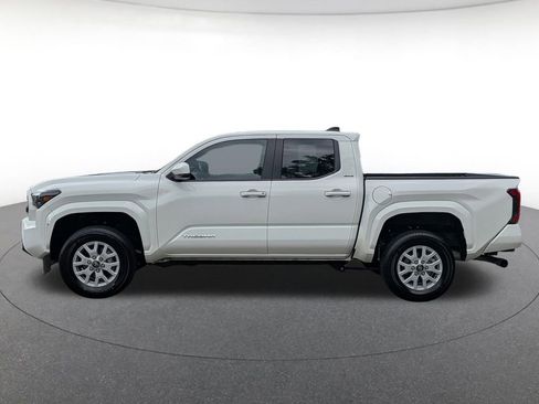 Used 2024 Toyota Tacoma SR5 RWD image 2