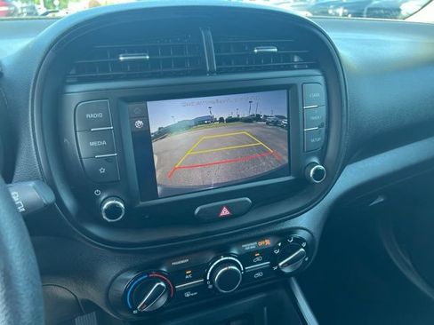 Used 2024 Kia Soul LX w/ Option Group 015 FWD image 14