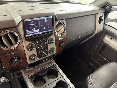 Used 2015 Ford F250 Lariat AWD/4WD image 35
