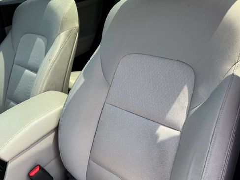 Used 2018 Hyundai Tucson Value w/ Cargo Package AWD/4WD image 10