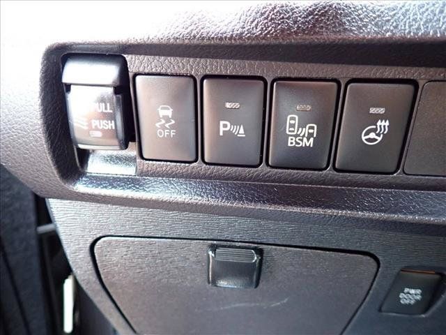 Used 2017 Toyota Sienna Limited AWD/4WD image 18