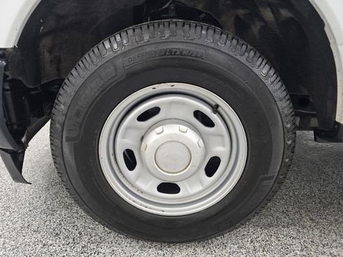 Used 2018 Ford F250 XL w/ Power Equipment Group RWD image 26