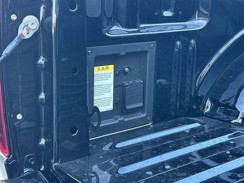 New 2025 Ford F150 Lariat w/ Equipment Group 501A Mid image 10