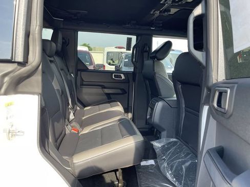 New 2026 Ford Bronco Outer Banks w/ Sasquatch Package AWD/4WD image 23