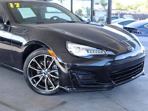 Used 2017 Subaru BRZ Premium image 2