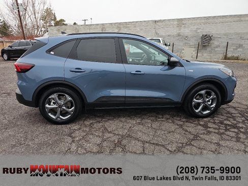 Used 2025 Ford Escape ST-Line image 8