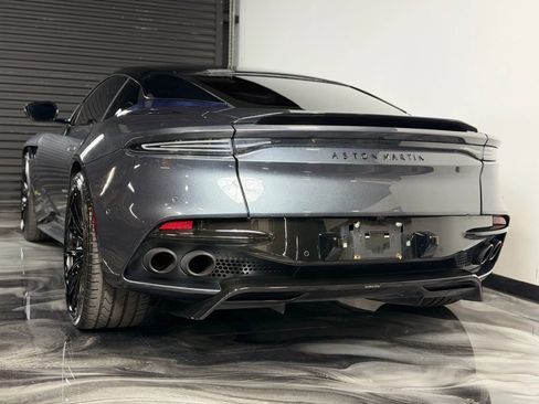 Used 2019 Aston Martin DBS Superleggera image 6