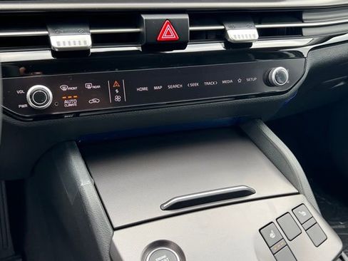 New 2026 Kia Sportage EX AWD/4WD image 21