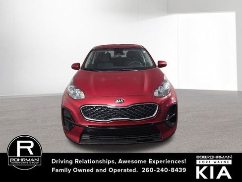 Certified 2022 Kia Sportage LX image 3