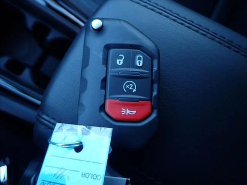 New 2025 Jeep Wrangler Unlimited Rubicon image 25