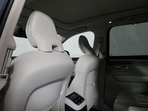 New 2026 Volvo XC90 T8 Ultra w/ Lounge Package AWD/4WD image 14