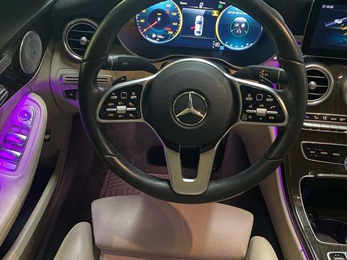 Used 2021 Mercedes-Benz C 300 Sedan image 4