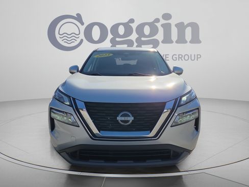 Used 2023 Nissan Rogue SV FWD image 8