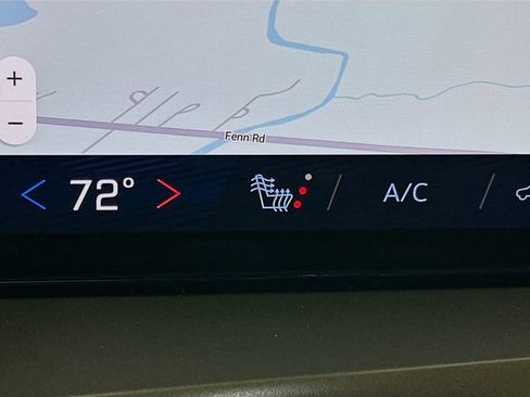 New 2026 Chevrolet Traverse LT image 21