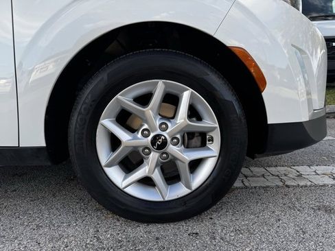Used 2024 Kia Soul LX w/ Option Group 015 image 7