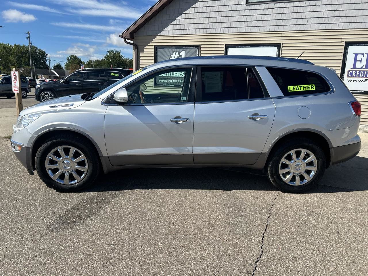 Used 2011 Buick Enclave CXL FWD image 8