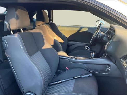 Used 2020 Dodge Challenger R/T image 7