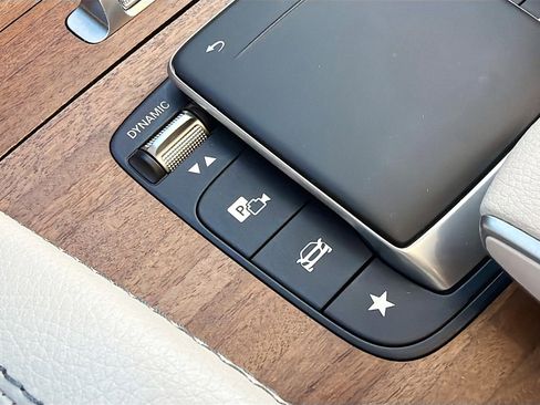 Used 2022 Mercedes-Benz GLE 350 4MATIC image 46