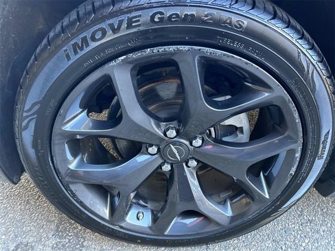 Used 2023 Chrysler 300 S image 9