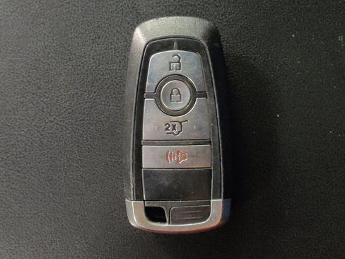 Used 2020 Ford Explorer XLT RWD image 32