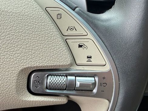 Used 2022 Genesis G80 2.5T image 24