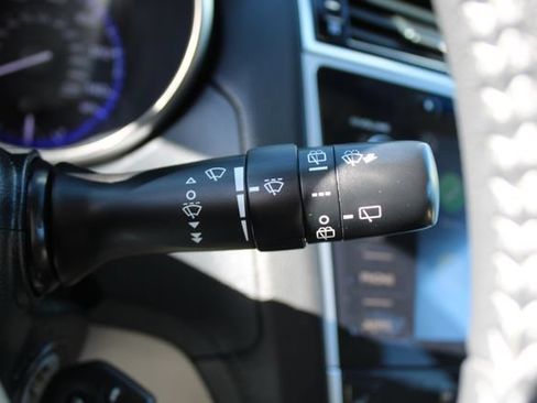 Used 2019 Subaru Outback 2.5i Premium AWD/4WD image 33