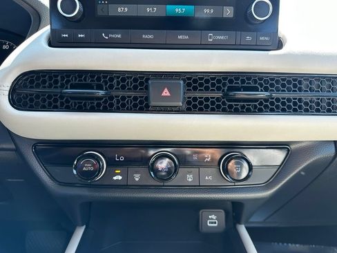 Certified 2024 Honda HR-V LX image 27