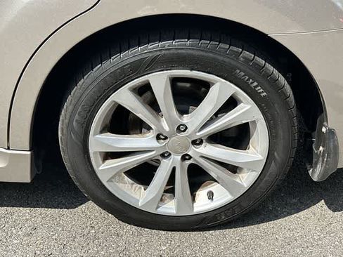 Used 2014 Subaru Legacy 2.5i Premium AWD/4WD image 5