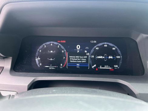 Used 2025 Toyota Tacoma TRD Sport image 28