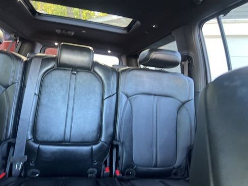 Used 2023 Jeep Wagoneer L Series II w/ Convenience Group I AWD/4WD image 20