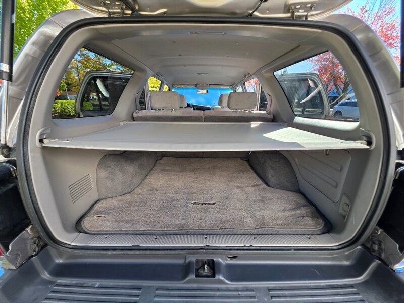 Used 2001 Toyota 4Runner SR5 AWD/4WD image 37