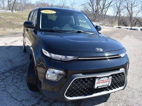Used 2021 Kia Soul LX FWD image 10