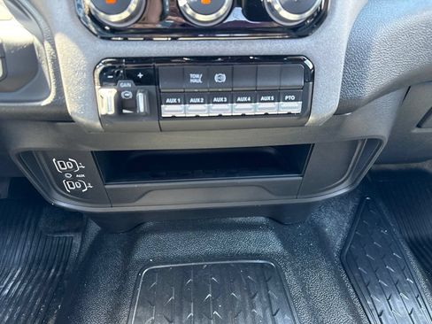 New 2026 RAM 3500 Tradesman w/ Chrome Appearance Group AWD/4WD image 25